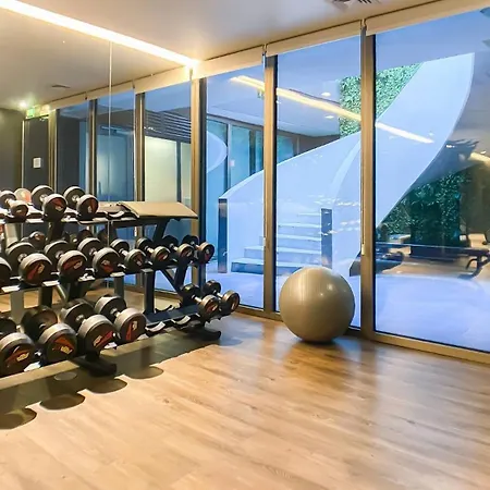 Downtown Design Daire *